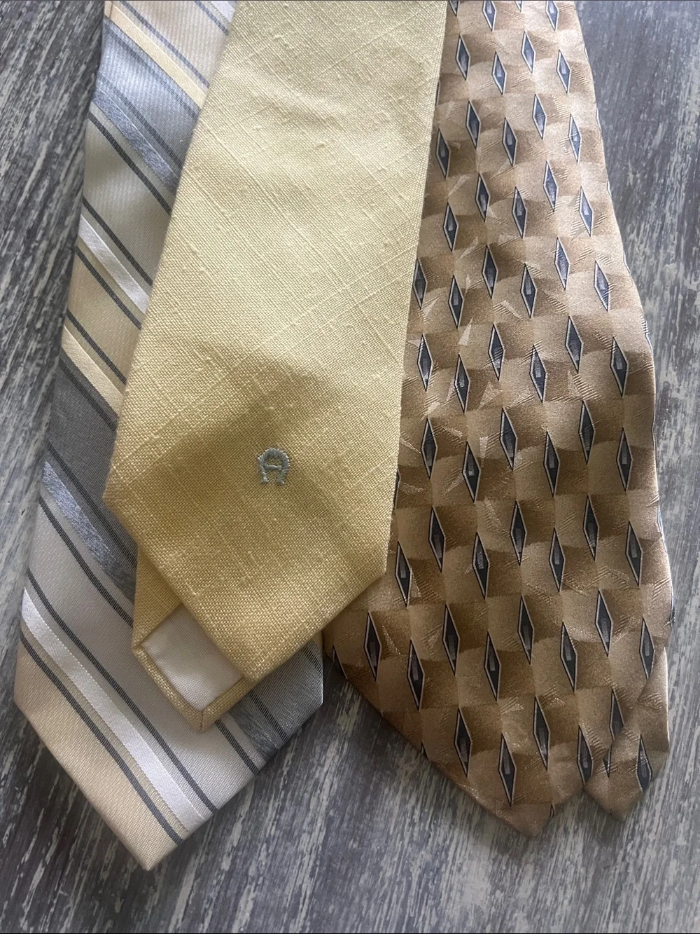 Assorted Men's Yellow Silk Tie - Calvin Klein, Classic Solid Yellow Necktie